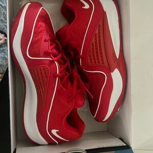 Mens size 10. New Nike  kd16 tb